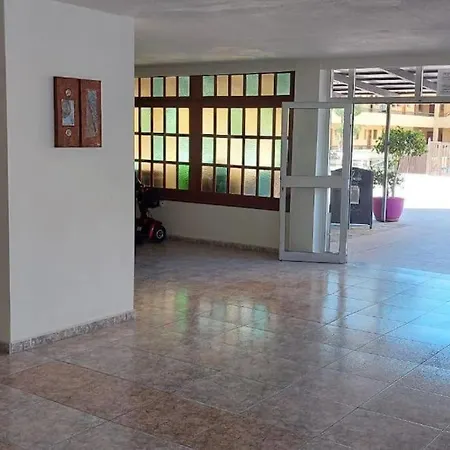 Cozy 2-Bed & Sofa-Bed Studio In Los Cristianos Los Cristianos  Exterior photo