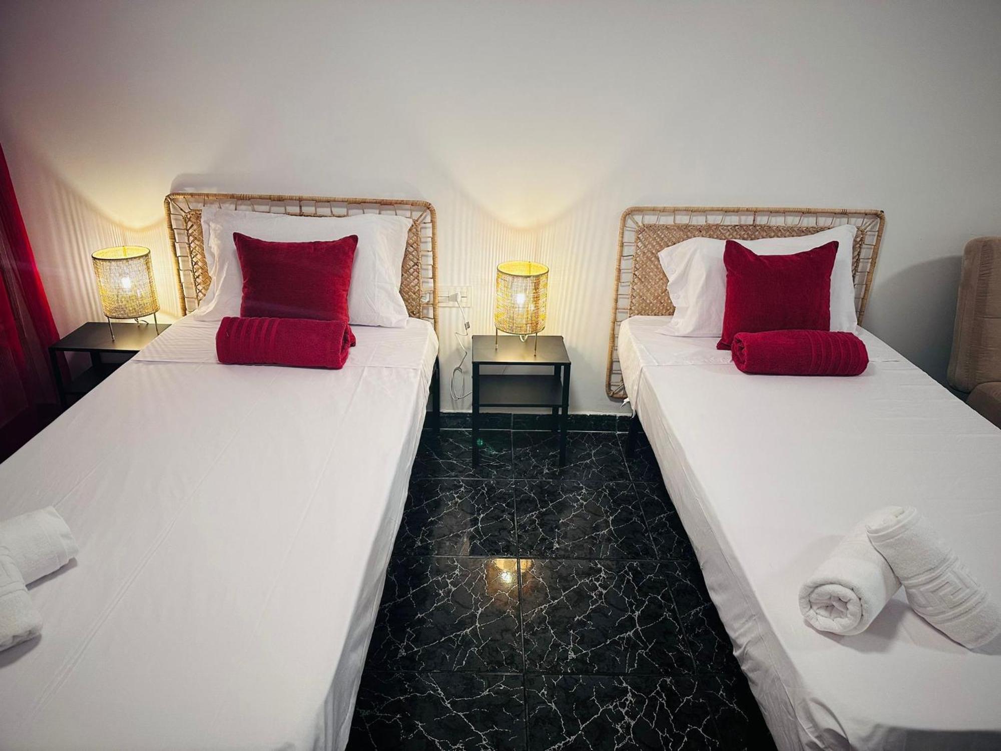Cozy 2-bed & Sofa-bed In Cristianos Apartment *